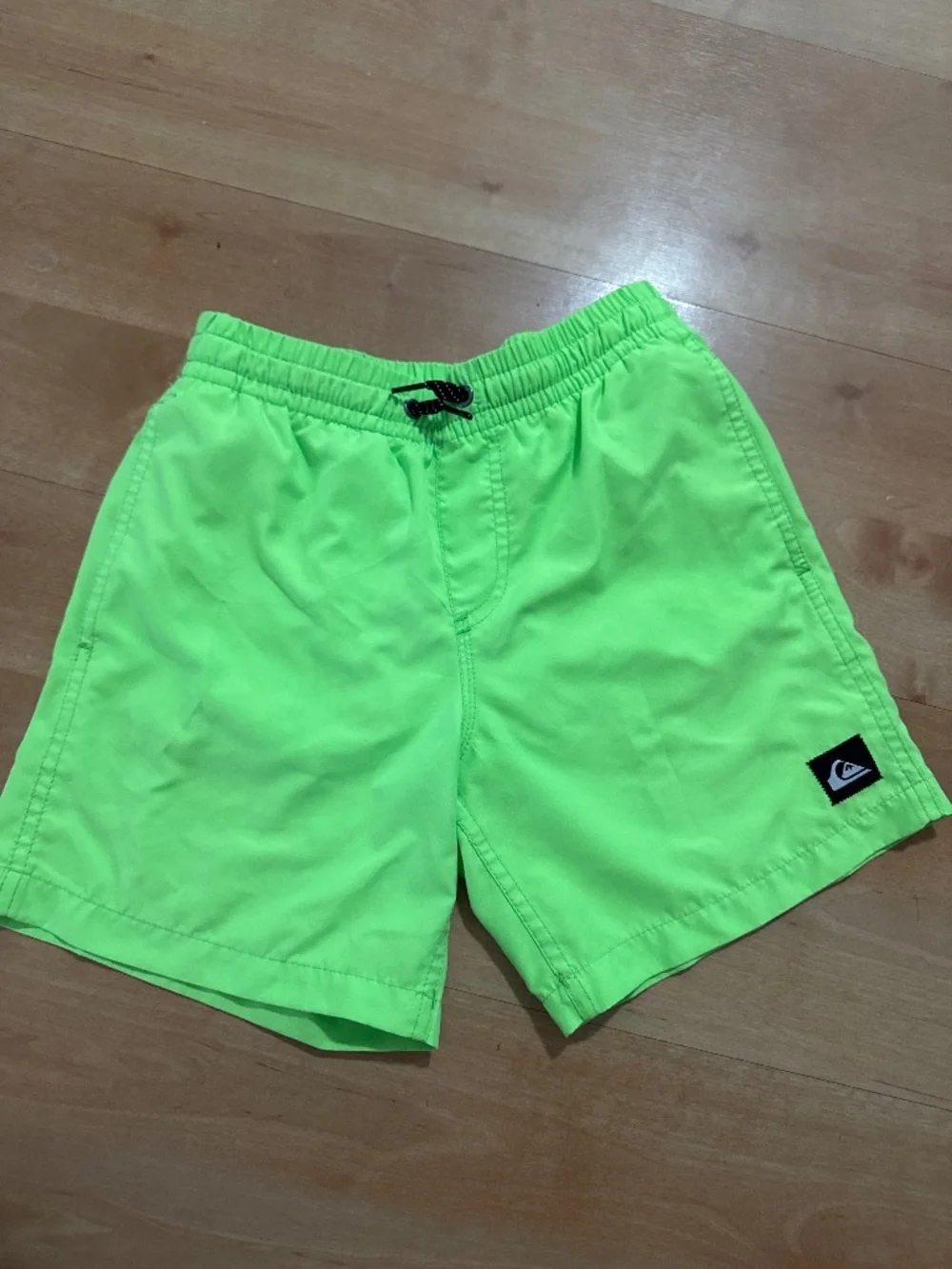 QuickSilver board shorts boy small